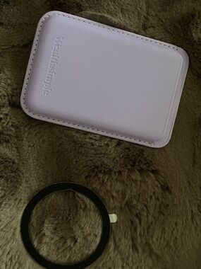 Wealthsimple Pastel Purple/Lilacmagnetic cardholder
